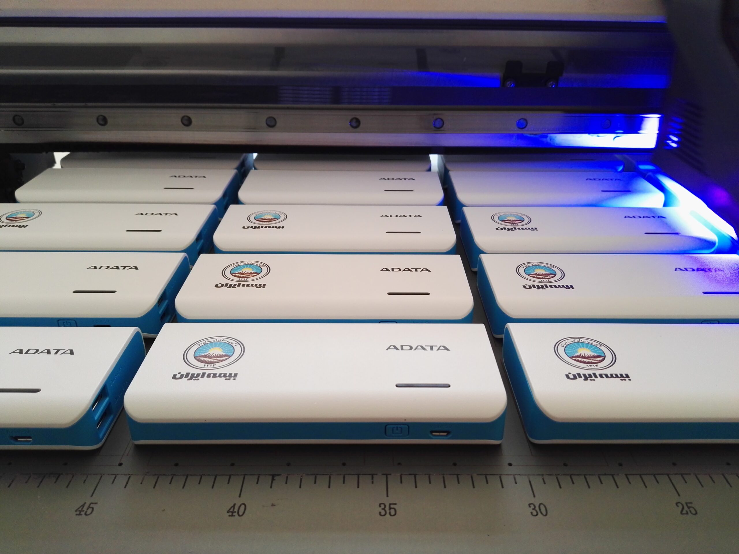 مرکز خدمات چاپ و هدایای سازمانی آکام