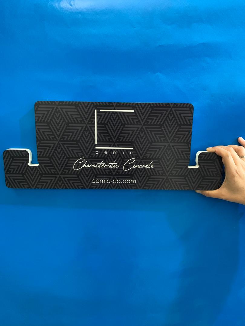 مرکز خدمات چاپ و هدایای سازمانی آکام