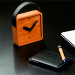 ساعت رو میزی چوبی چهارگوش - تصویر 2