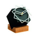 ساعت رو میزی چوبی پویا